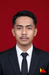 Muhamad Akrivastin Hawaari, Rahmat Rasyid, M.Si.